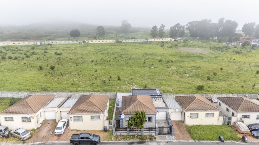 4 Bedroom Property for Sale in Bernadino Heights Western Cape